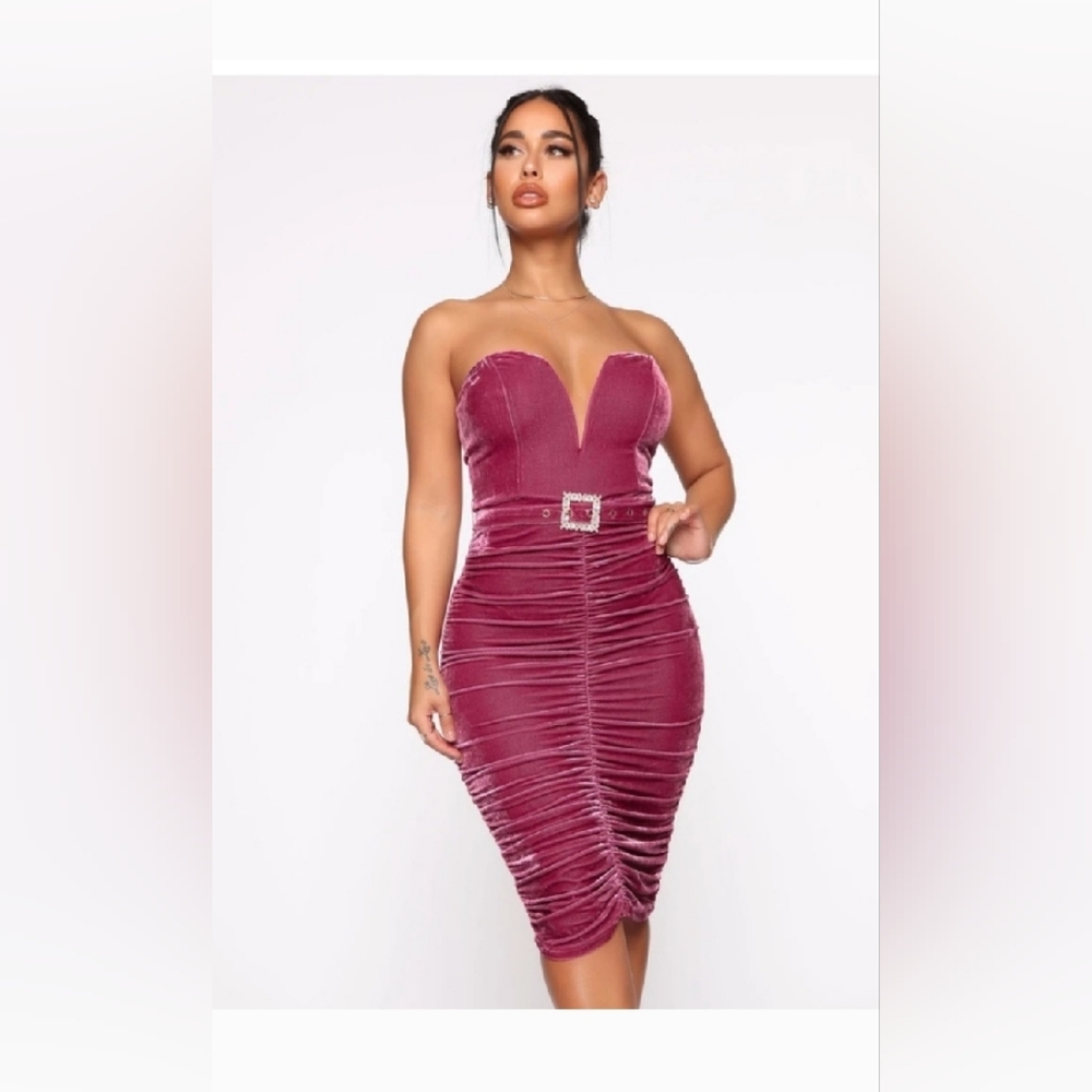 NWT Pink/Burgundy Velvet Sweetheart Bodycon I'm unpredictable Mini Dress w/belt.